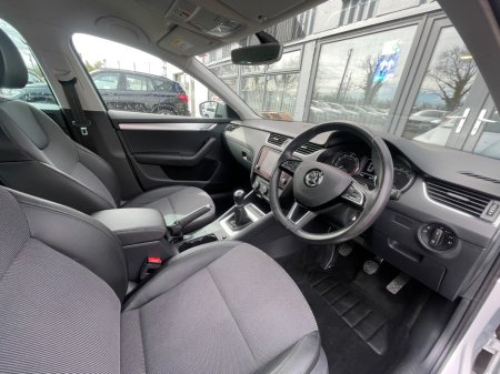 2020 Skoda Octavia - thumbnail 6