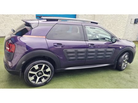 2016 Citroen C4 Cactus BLUEHDI 100 FLAIR Sat Nav Glass Roof €9,999