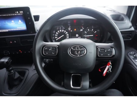 2023 Toyota Proace CITY 1.5 GX SWB 650KG 3 thumbnail