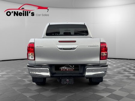 2025 Toyota Hilux - thumbnail 8