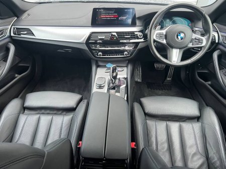 2019 BMW 5 Series - thumbnail 10