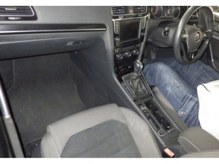 2015 Volkswagen Golf - thumbnail 9