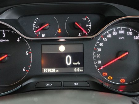 2018 Opel Crossland X SE 1.6cdti 99PS 5DR €13,750 thumbnail