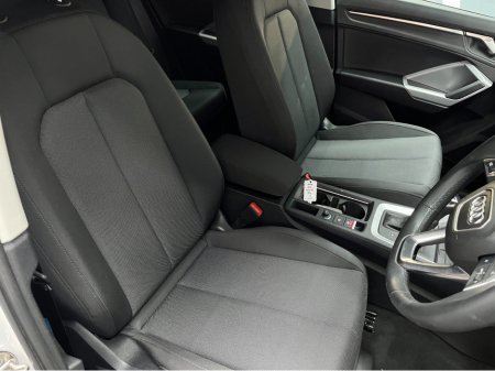 2024 Audi Q3 2024 AUDI Q3 SB 35TDI QUATTRO ADVANCE 2.0 AUTOMATIC / CRUISE CONTROL / 360° PARKING CAMERA / ELECTRIC HEATED SEATS / APPLE CARPLAY thumbnail