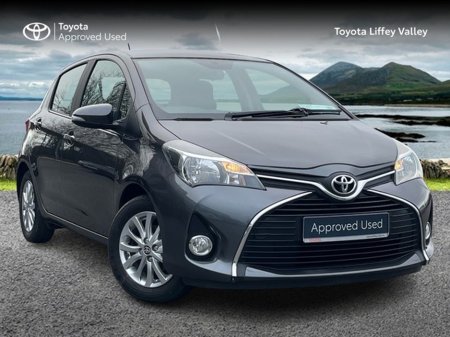 2015 Toyota Yaris - thumbnail 1