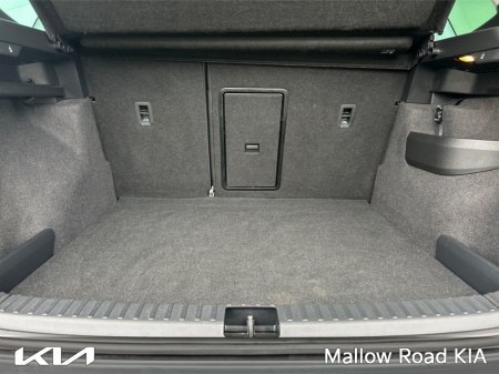 2023 Skoda Karoq AMBITION 2.0 TDI 115HP 5 5DR €29,950 thumbnail