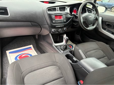 2014 Kia Ceed CEE'D 1.4 CRDI 1 5DR 1.6 2 NAV 114BHP €6,995 thumbnail