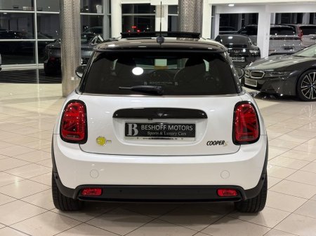 2024 MINI Hatch LEVEL 3 COOPER S=PAN ROOF//LOW MILES//AS NEW=FULL MINI SERVICE HISTORY=TAILORED FINANCE PACKAGES AVAILABLE=TRADE IN’S WELCOME €25,995