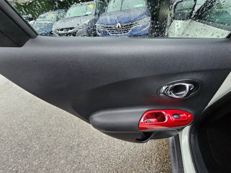 2016 Nissan Juke - thumbnail 25