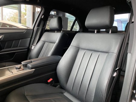 2016 Mercedes-Benz E Class E 200 BLUETEC CLASSIC A/T thumbnail