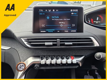 2018 Peugeot 5008 - thumbnail 17