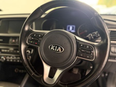 2017 Kia Optima - thumbnail 7