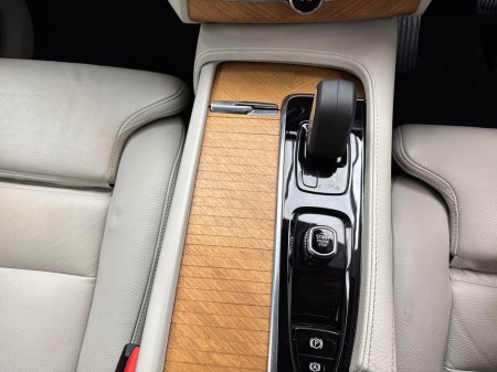 2022 Volvo XC90 T8 INSC EXP *2YR WARRANTY* €175 PER WEEK €56,995 thumbnail