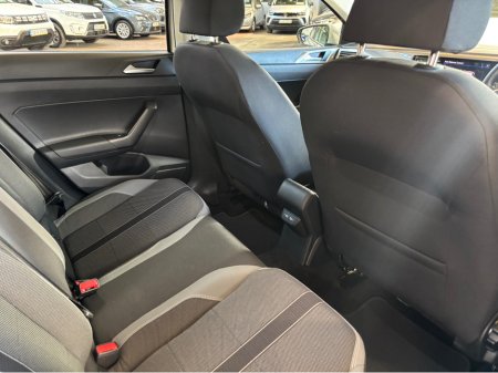 2023 Volkswagen Polo - thumbnail 2