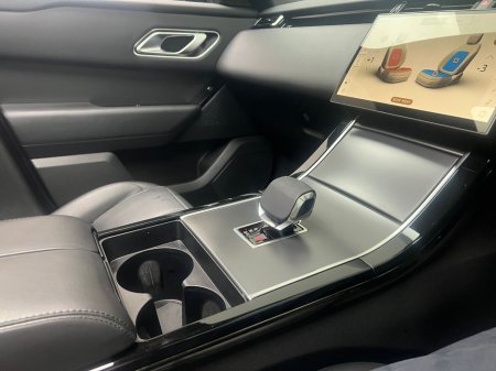 2024 Land Rover Range Rover Velar HSE DYNAMIC P400E €65,990 thumbnail