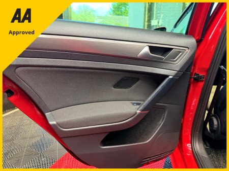 2018 Volkswagen Golf - thumbnail 17