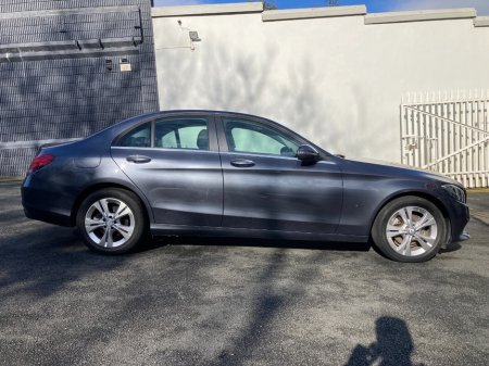 2016 Mercedes-Benz C Class - thumbnail 12