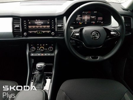 2024 Skoda Kodiaq 2.0 TDI 150HP DSG AMBITION 7 Seat €45,950 thumbnail