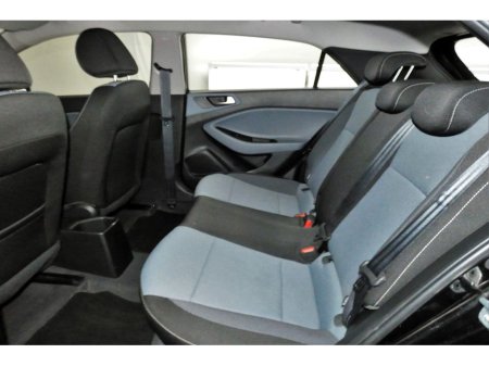 2018 Hyundai i20 - thumbnail 16