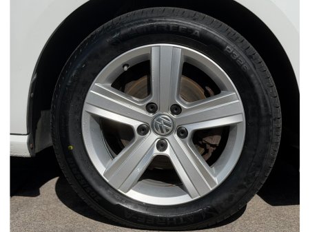 2015 Volkswagen Golf - thumbnail 4