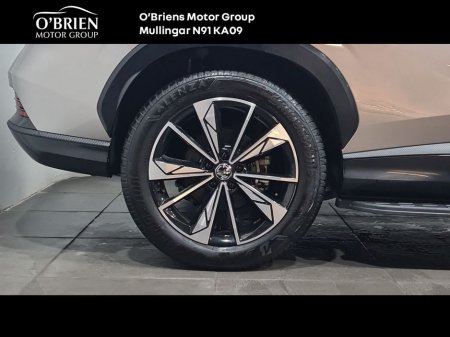 2025 MG HS Plug-in Hybrid EV 2WD Auto Exclusive €40,900 thumbnail