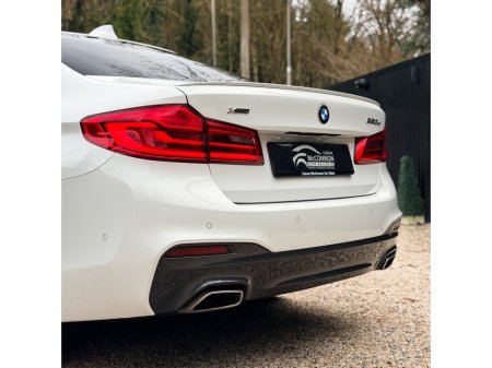 2017 BMW 5 Series - thumbnail 9