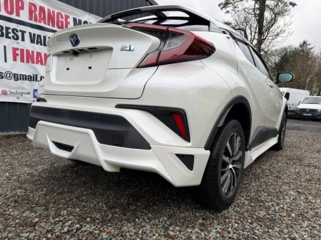 2018 Toyota C-HR 1.8 HYBRID SOL €19,500 thumbnail