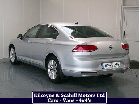 2016 Volkswagen Passat 1.6 TDI SE BUSINESS BLUEMOTION 120PS 4DR AUTO thumbnail