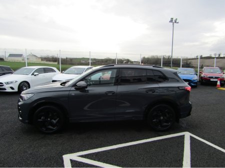 2025 Volkswagen Tiguan R-LINE 75 2.0 TDI DSG 150HP thumbnail