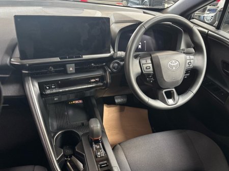2024 Toyota C-HR - thumbnail 8