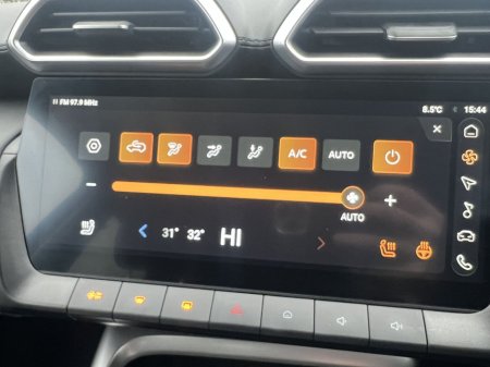 2025 MG ZS - thumbnail 17