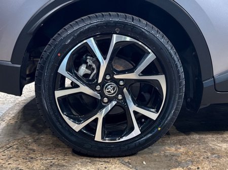 2020 Toyota C-HR - thumbnail 10