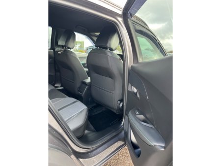 2023 Peugeot 2008 - thumbnail 10