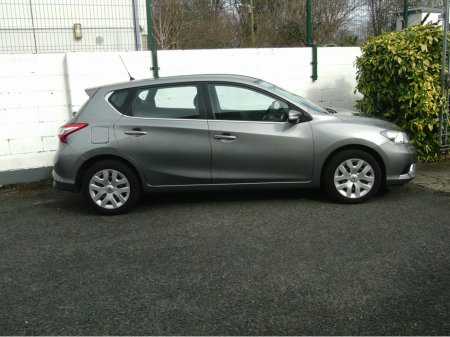 2015 Nissan Pulsar - thumbnail 10