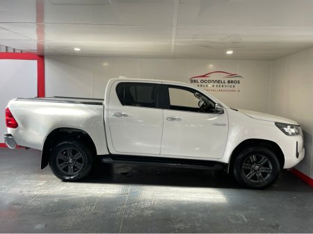 2023 Toyota Hilux - thumbnail 13
