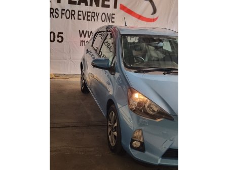 2014 Toyota Aqua - thumbnail 3