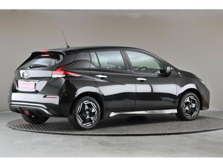 2023 Nissan Leaf - thumbnail 10