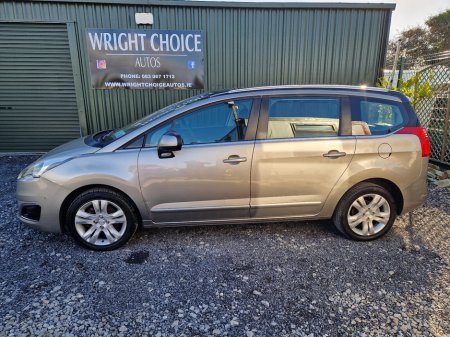 2016 Peugeot 5008 - thumbnail 9