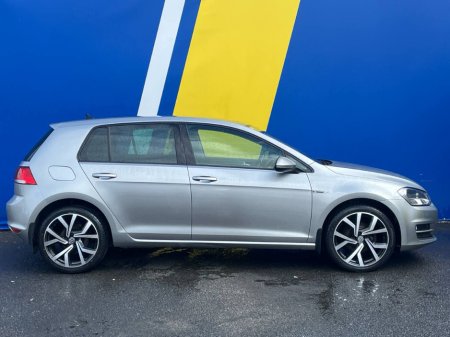 2017 Volkswagen Golf 1.2 TSI R-LINE PACK AUTO // TRENDLINE // 18” R-LINE BRESCIA ALLOYS // APPLE CARPLAY // CRUISE CONTROL €13,900