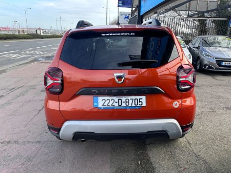 2022 Dacia Duster - view 4