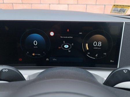 2025 Hyundai Tucson Platinum Automatic Plug in Hybrid with panomaric sunroof. €47,450 thumbnail