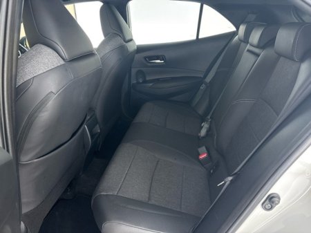 2023 Toyota Corolla HYBRID LUNA SPORT H/B €26,950 thumbnail