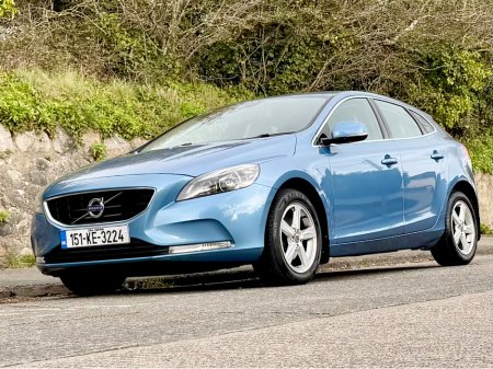 2015 Volvo V40 - thumbnail 3