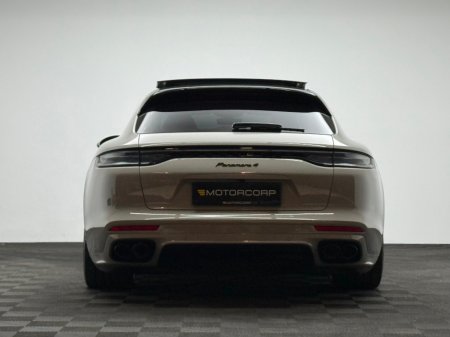 2023 Porsche Panamera - thumbnail 6
