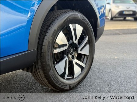 2025 Opel Frontera Hybrid GS 1.2 automatic €31,895 thumbnail