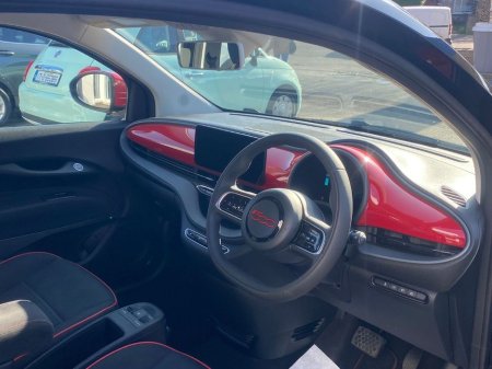 2023 Fiat 500e - thumbnail 12