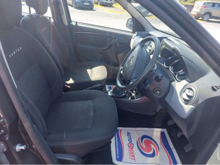 2015 Dacia Duster SIGNATURE 1.5 DCI 110 4X €7,800