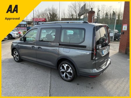 2025 Ford Grand Tourneo Connect - thumbnail 4