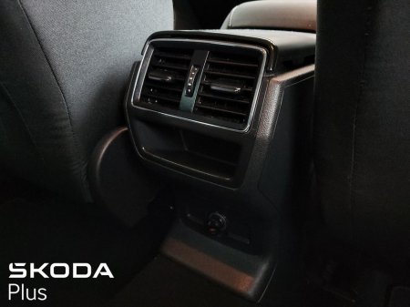 2022 Skoda Karoq Ambition 1.0Tsi 110Bhp €27,950 thumbnail