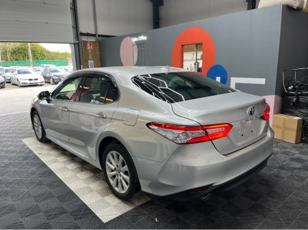 2020 Toyota Camry - photo 4